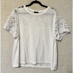 Vince Camuto White  Blouse with‎ Lace Sleeves XL Beachy
